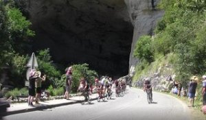 Le Tour de France de passage par la grotte du Mas-d'Azil