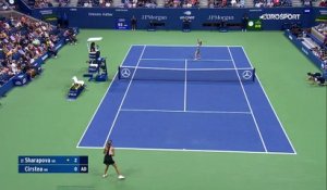 Sharapova a fait parler sa puissance pour surclasser Cirstea
