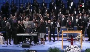 Funérailles: Stars de la musique et anciens présidents ont rendu cette nuit un vibrant hommage à la légendaire chanteuse Aretha Franklin