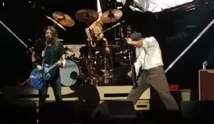 Foo Fighters - NIRVANA cover live - Seattle 2018 with Krist Novoselic