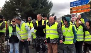 GILETS JAUNES - La mobilisation continue à Bessan -  22 nov 2018