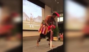 Ryder Cup - Finau fête sa sélection avec une danse polynésienne