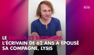 Michel Houellebecq marié : Carla Bruni-Sarkozy lui adresse un doux message
