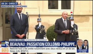 Gérard Collomb dit quitter "avec regret" le ministère de l'Intérieur, lors de sa passation de pouvoir avec Édouard Philippe