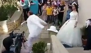 Mais C Est Quoi Cette Tete Enorme Le Bebe Sur Orange Videos