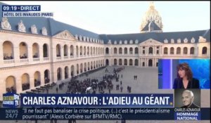 La famille et les amis de Charles Aznavour arrivent aux Invalides pour l'hommage national