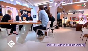 Michel Leeb se confie sur son tout premier échange avec Charles Aznavour qui est devenu son grand ami - Regardez