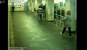 La cigarette électronique de cette femme explose dans son sac à main dans le métro