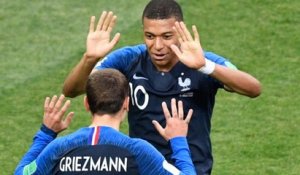 Bleus - Deschamps : "Pas de lutte entre Griezmann et Mbappé"