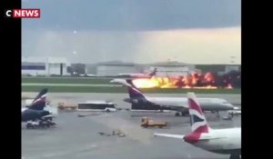 Russie : l'incendie d'un avion à l'aéroport de Moscou fait 41 morts