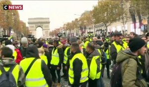 Violences à Paris : le gouvernement accuse l’extrême-droite
