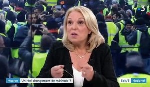 "Gilets jaunes" : Macron ouvre la porte à une médiation que Philippe avait fermée