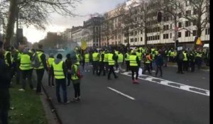 Les gilets jaunes rue de la Loi à Bruxelles ce 30 novembre