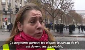 "Gilets jaunes": violences autour des Champs-Elysées