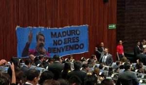 Nicolas Maduro conspué au Parlement mexicain