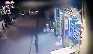 Un  cuiseur vapeur explose dans un restaurant : vidéo impressionnante