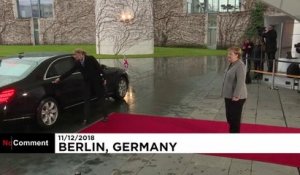 Theresa May enfermée dans sa voiture en Allemagne