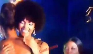 Les cheveux de Miss Africa prennent feu juste avant son couronnement !