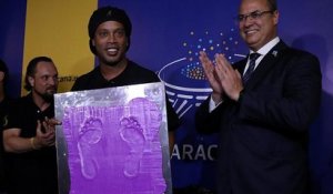 Ronaldinho au panthéon brésilien