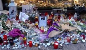 Attentat de Strasbourg : les hommages de rue aux archives municipales
