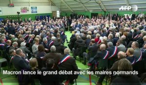 Macron ouvre le grand débat avec les maires normands