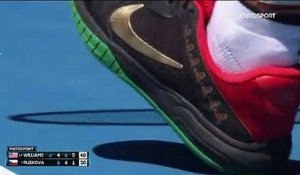 Le moment clé : une balle de match ratée, une cheville qui tourne et tout a basculé pour Serena...