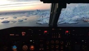 Atterrissage à l'aéroport de Maniitsoq (Groenland)