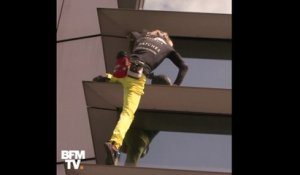 Le "Spiderman français" grimpe à mains nues en haut d'une tour de plus de 200 mètres aux Philippines