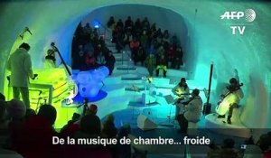 Dans un igloo des Alpes italiennes, de la musique "de glace"