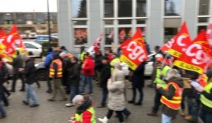 250 personnes à la manif des syndicats et des Gilets jaunes