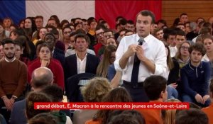 Grand débat : "On ne peut pas régler tous les problèmes par référendum", déclare Macron à propos du RIC
