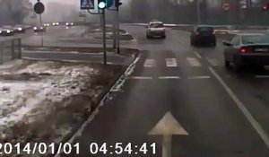 Une belle façon d'eviter un Road Rage! Pas mal...