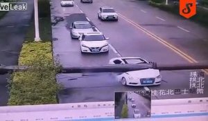 Ce conducteur sort en vie de son Audi écrasée par un poteau sur l'autoroute ! Miraculé
