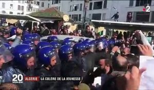 Algérie : la jeunesse ne veut pas d'un cinquième mandat pour Bouteflika