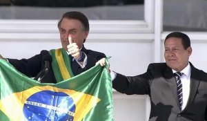 Brésil : Bolsonaro veut que l'hymne national soit chanté dans les écoles