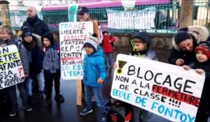 Fontoy : manifestation devant l'école