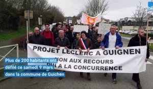 Manifestation des habitants de Guignen pour réclamer l'implantation d'un Leclerc