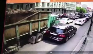 Un camion sans frein ne peut plus s'arreter et emporte tout sur son passage