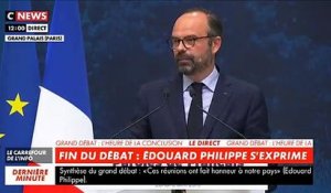 Bilan du Grand Débat: Un homme interpelle le Premier ministre Edouard Philippe lors de son discours au Grand Palais - VIDEO