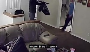 Un cambrioleur armé d'un fusil s'attaque à la mauvaise maison