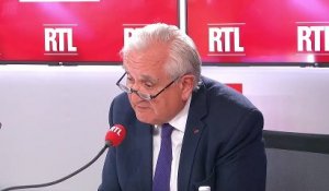 Retraites : "Je pense qu'il faut reculer l'âge légal", dit Raffarin sur RTL
