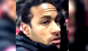 Neymar frappe un spectateur après la finale de Coupe de France perdue contre Rennes