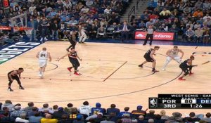 Play of the Day: Gary Harris