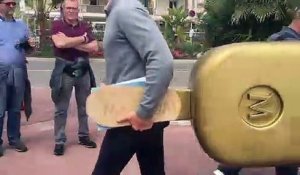 Le bâtonnet géant de la plage Magnum à Cannes a été retrouvé