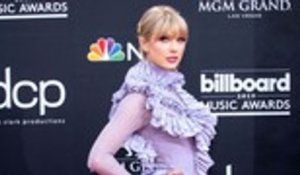 Taylor Swift Creates Playlist of Her Favorite Songs She's "Loving Right Now" | Billboard News