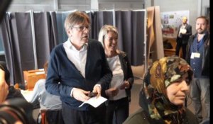 Elections européennes 2019: l'Open Vld Guy Verhofstadt a voté à Mariakerke, Gand