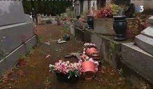 Toulouse   une centaine de tombes profanées au cimetière Terre-Cabade