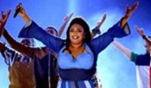 Lizzo Channels 'Sister Act 2' For MTV Movie & TV Awards Performance | Billboard News