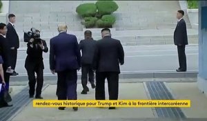 Kim Jong-un et Donald Trump se serrent la main à la frontière entre les deux Corées, une première pour un président américain