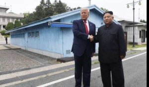 Kim Jong Un et Donald Trump se serrent la main à la frontière des deux Corées